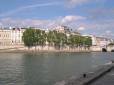  l'Ile Saint-Louis vue depuis la berge d'en face
